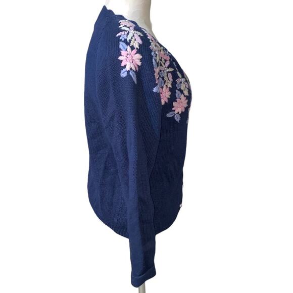 Vintage Chunky Knit embroidered applique sweater scalloped hem pearl buttons - Picture 3 of 6